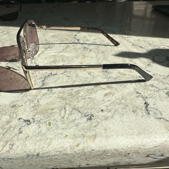 Quay Vivienne mini. Not sold on quays site anymore - Picture 4 of 7